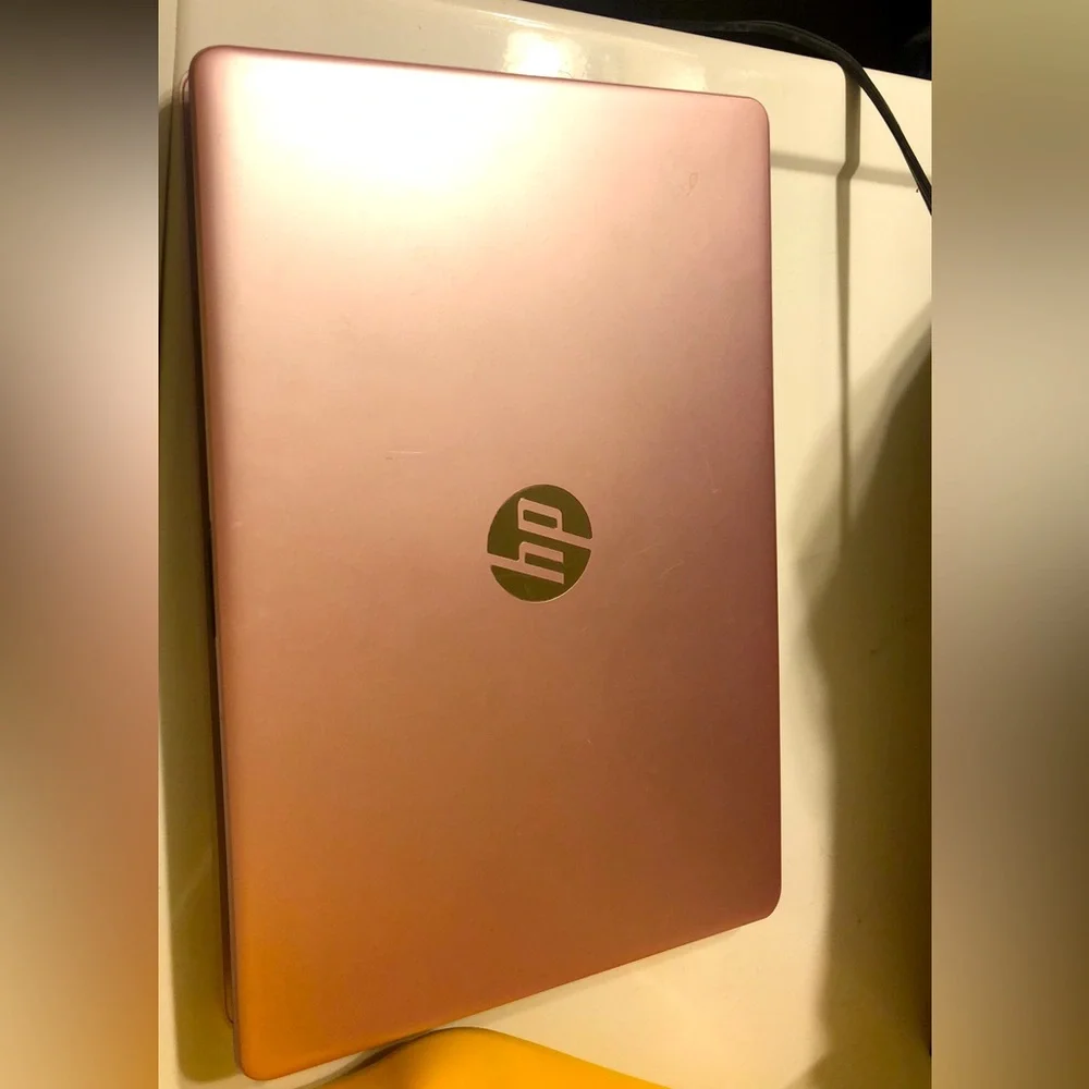 HP rose gold 14 in stream laptop .